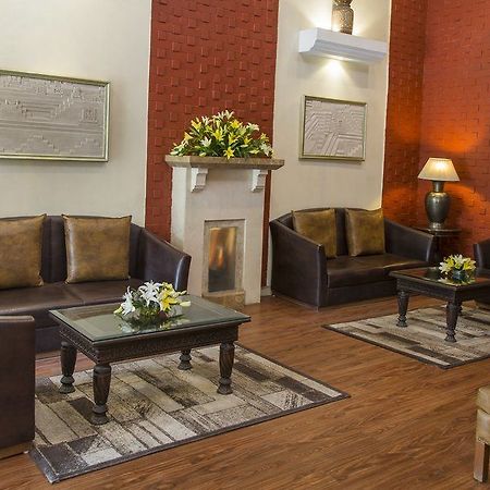Country Inn Ahmadábád Kültér fotó